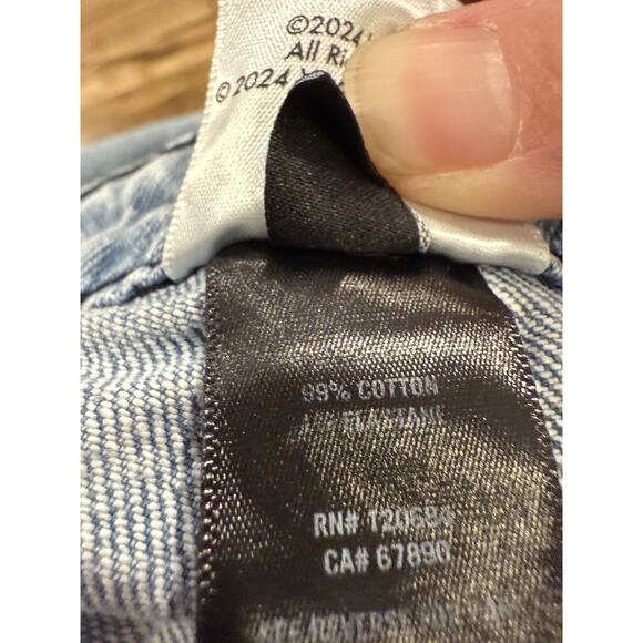 Unique NWT Wide Leg Jeans Y2k Garfield Decal Poses Denim Women’s Size 13 - Picture 9 of 10